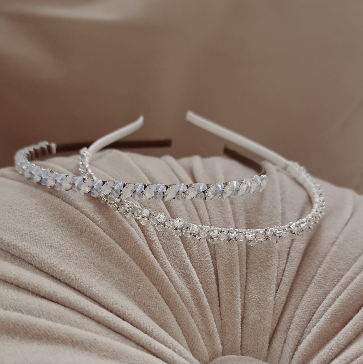 Bridal hairband tiara set with crystals