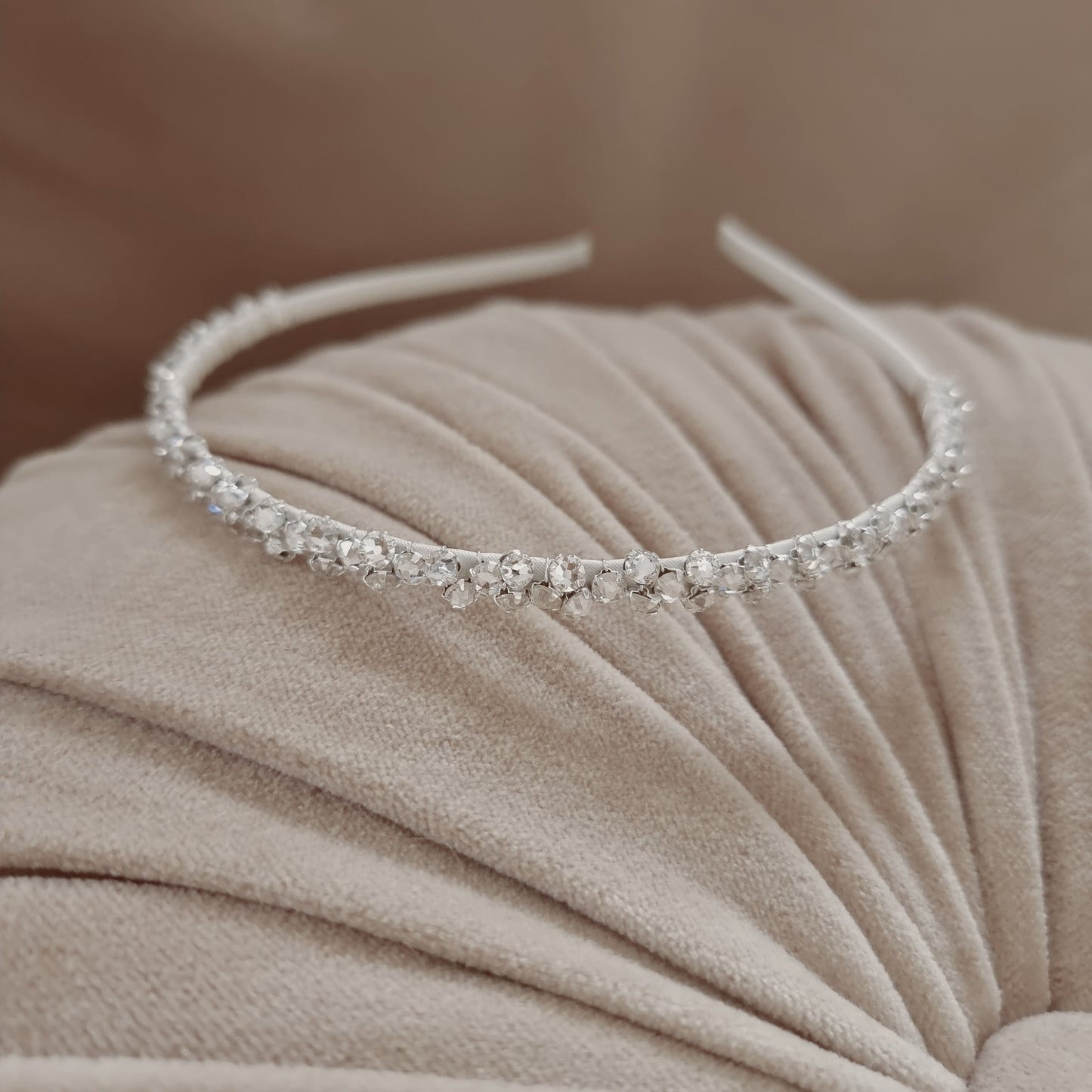 Bridal hairband tiara set with crystals