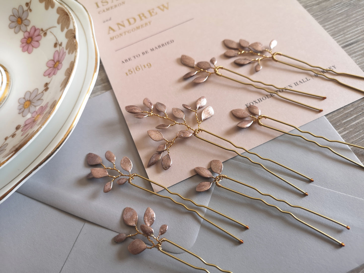 Enchanted Glass Hairpins Set of 7 in Gold