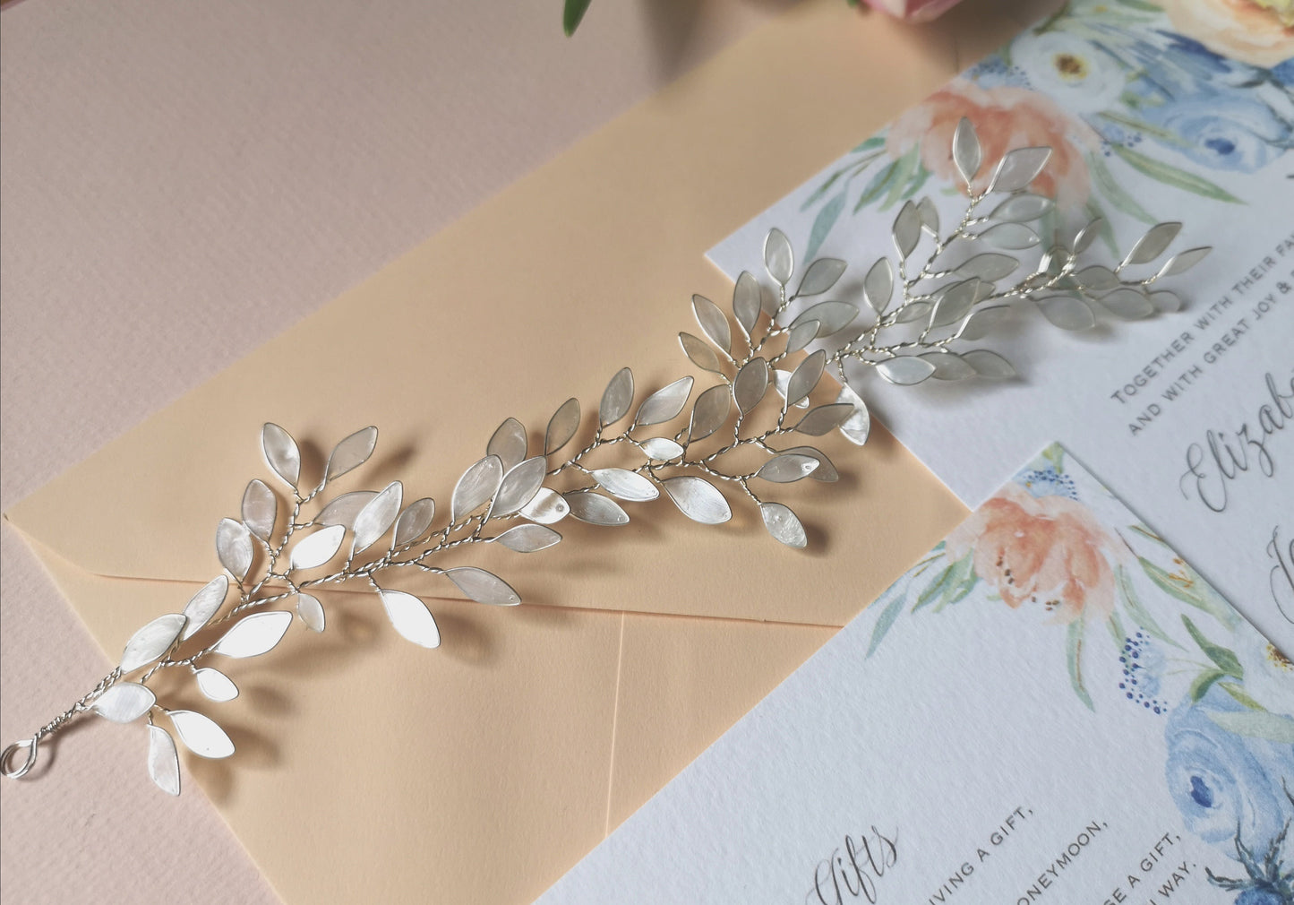 Enchanted Glass Midi-vine in Silver