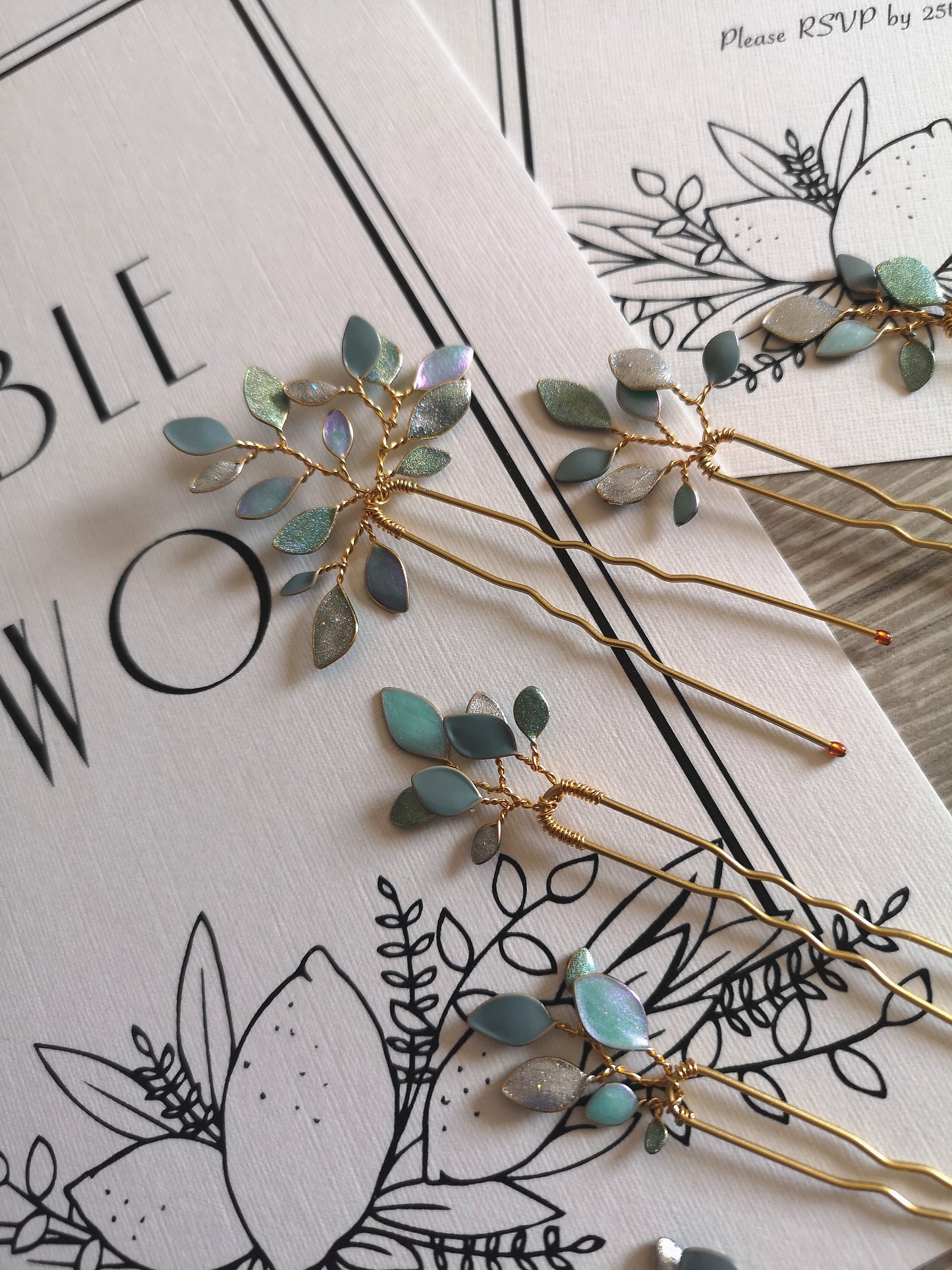 Enchanted Glass Hairpins Set of 7 in Gold